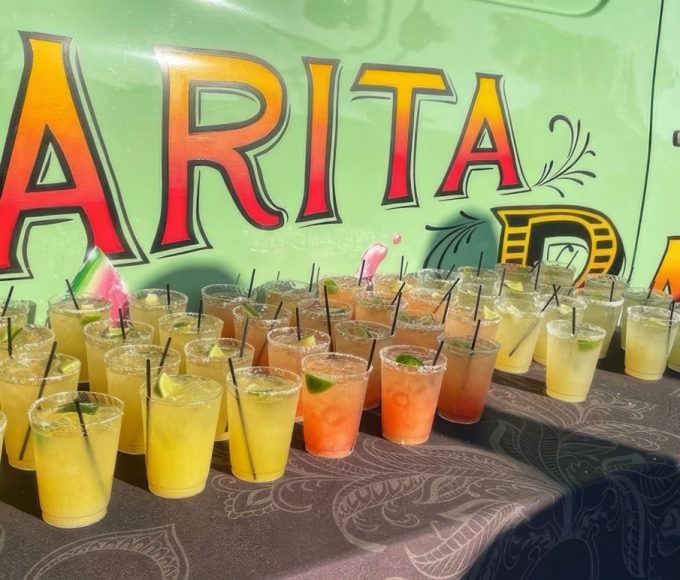 Mobile bar truck